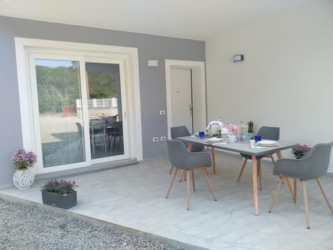 Patio, Balcony/Terrace