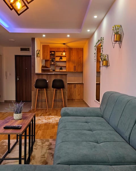 Kitchen or kitchenette, Living room, Seating area