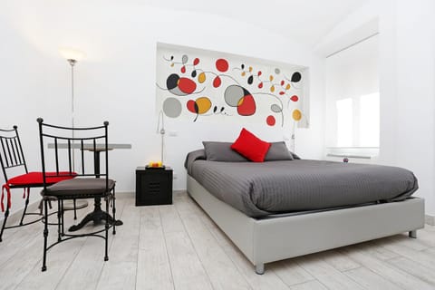 Bed, Photo of the whole room