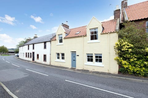 Property building, Neighbourhood, Street view