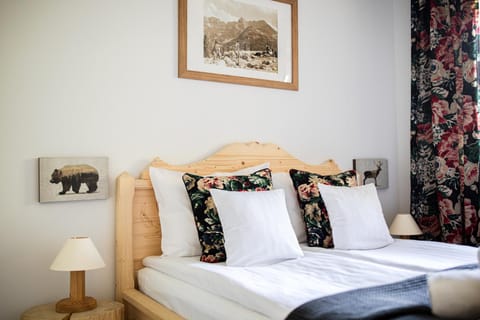 Bed, Decorative detail, Bedroom