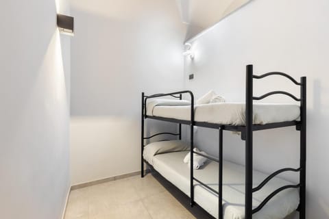 Bed, Photo of the whole room, Bedroom, bunk bed