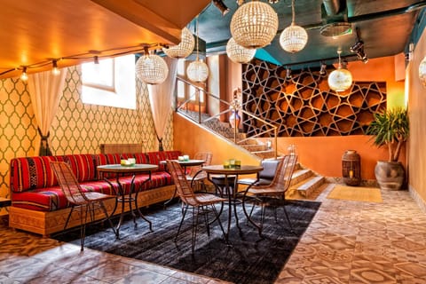Lobby or reception, Seating area