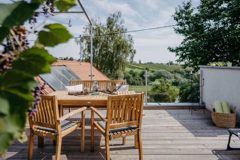 Garden, View (from property/room), Balcony/Terrace, Dining area, Garden view