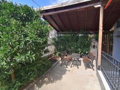 Patio, Garden, Balcony/Terrace