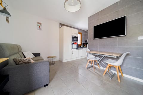 Kitchen or kitchenette, Living room, Other, Dining area
