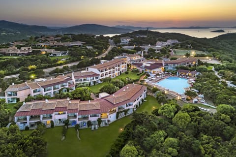 Natural landscape, Bird's eye view, Pool view, Sea view, Swimming pool, Sunset