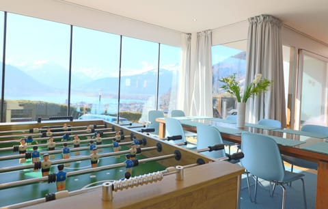 Dining area, Lake view, Mountain view