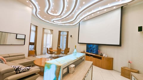 TV and multimedia, Living room, Photo of the whole room, Seating area