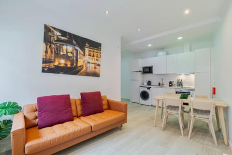 Kitchen or kitchenette, Living room, Dining area, oven, stove, washing machine
