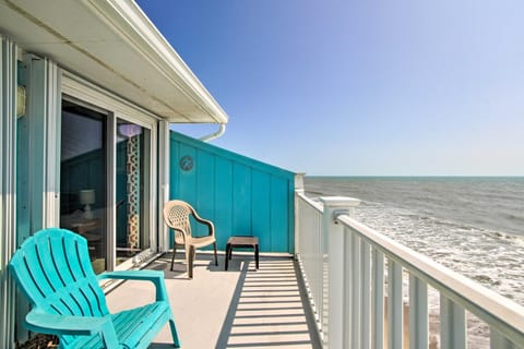 Kure Beach Condo with Panoramic Ocean Views! Apartment in Kure Beach