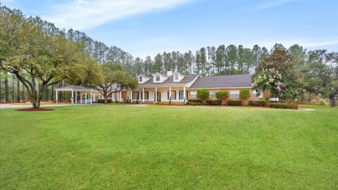 Tranquil 1 BR Studio in Grand Bay - Oak & Fountain Apartment in Mississippi