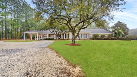 Tranquil 1 BR Studio in Grand Bay - Oak & Fountain Apartment in Mississippi