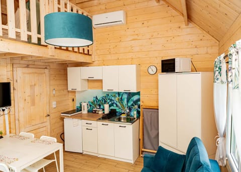 TV and multimedia, Kitchen or kitchenette, air conditioner