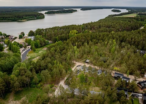 Day, Neighbourhood, Natural landscape, Bird's eye view, Lake view