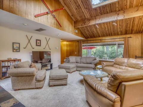 Deer View Retreat - Meredith Lodging House in Welches