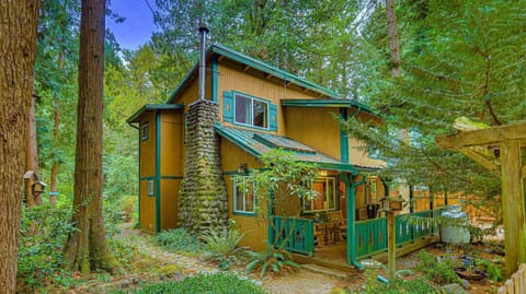 Dream Catcher Cabin - Meredith Lodging Cabin in Mount Hood Village