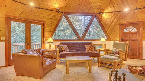 Cedar Creek Hideaway - Meredith Lodging House in Welches
