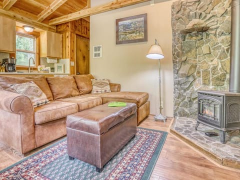 Riverwood Hideaway House in Mount Hood Village