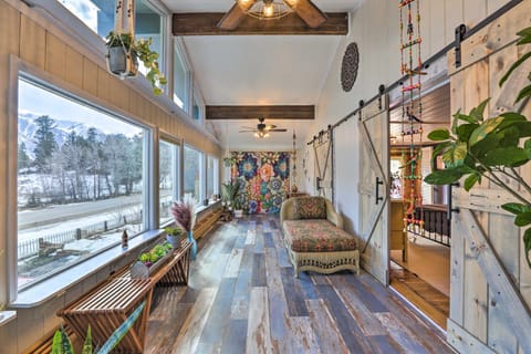 Lake Cabin with King Bed, Foodie Kitchen, and Views Cabin in Colorado