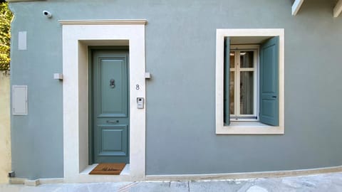 Facade/entrance, Day