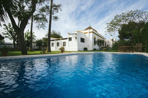 Property building, Swimming pool, Swimming pool