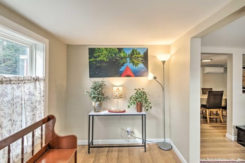 Historic Meredith Home Walk to Town Center! House in Meredith