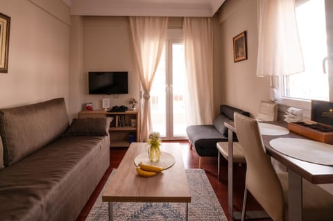 Communal lounge/ TV room, Living room