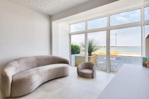 Communal lounge/ TV room, Living room
