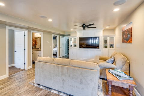 La Verkin Family Apartment - 21 Miles to Zion! Apartment in Toquerville