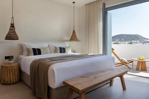 Bed, View (from property/room), Balcony/Terrace, Bedroom