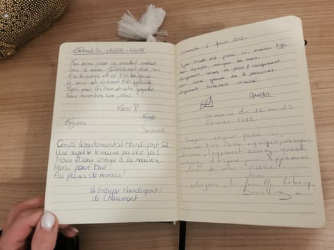 Villa, Gérardmer, Sauna, Spa Jacuzzi, Baby foot, Terrasse, 8 personnes, 4 chambres, 2 salles de bain Villa in Gérardmer