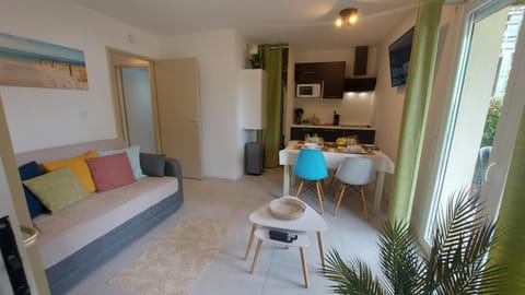 Living room, kitchen