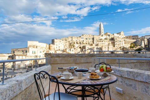 Balcony/Terrace, Dining area