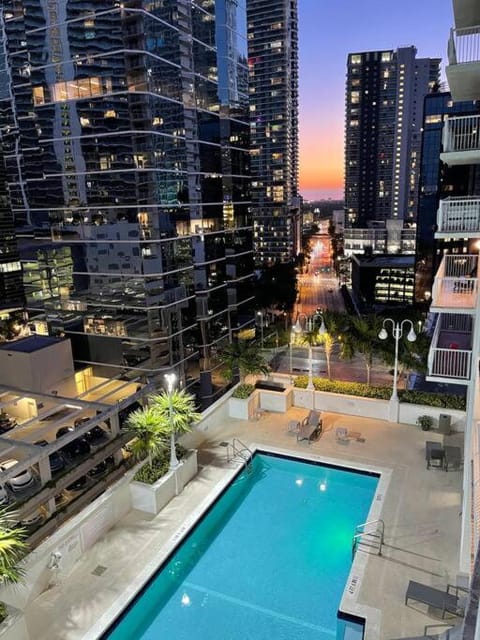 City view, Pool view
