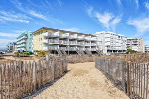 Beachcrest 17 condo Apartment in Ocean City