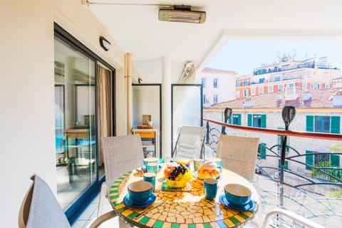 Patio, Balcony/Terrace, Dining area