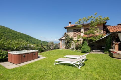 Property building, Garden, Hot Tub, Solarium