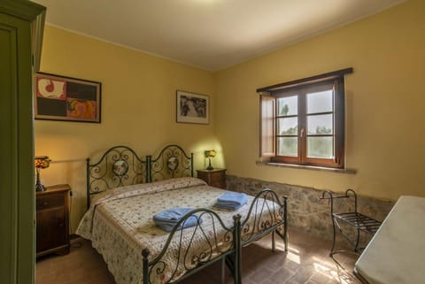 Agriturismo Le Case Rosse di Montebuono Farm Stay in Umbria