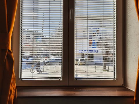 Nearby landmark, City view, Street view