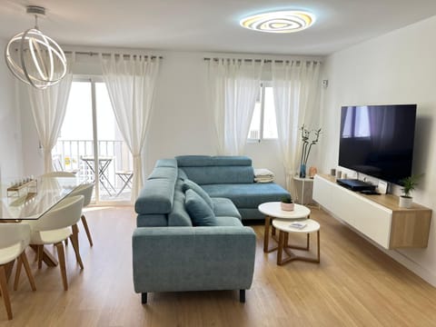 TV and multimedia, Living room, Dining area