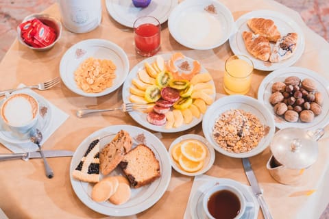 Activities, Lounge or bar, Food and drinks, Food, Garden view, Breakfast, Drinks