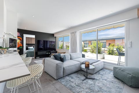 Balcony/Terrace, Living room