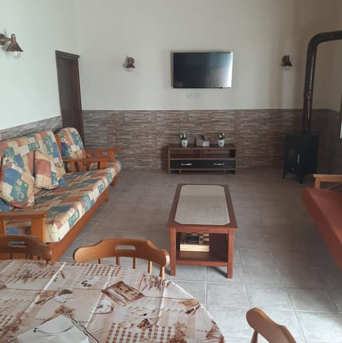 Communal lounge/ TV room, Living room