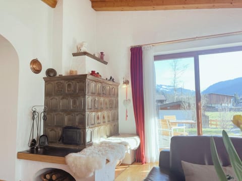 Living room, Mountain view, pet friendly