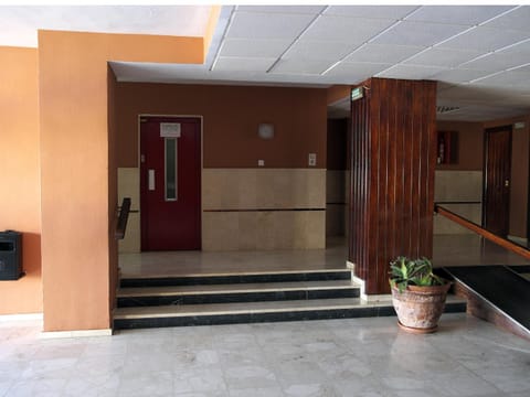 Lobby or reception, elevator