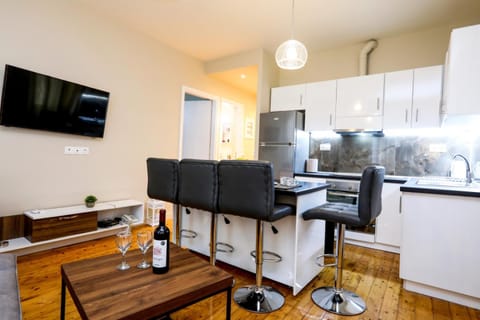 TV and multimedia, Living room, Dining area, kitchen