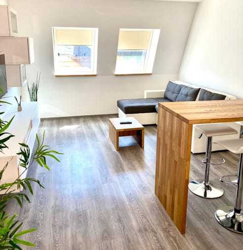 Communal lounge/ TV room, Living room, Seating area