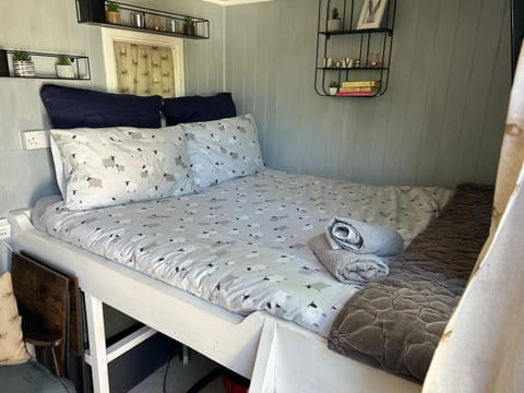 Mr Hares shepherd hut Campground/ 
RV Resort in Mid Suffolk District