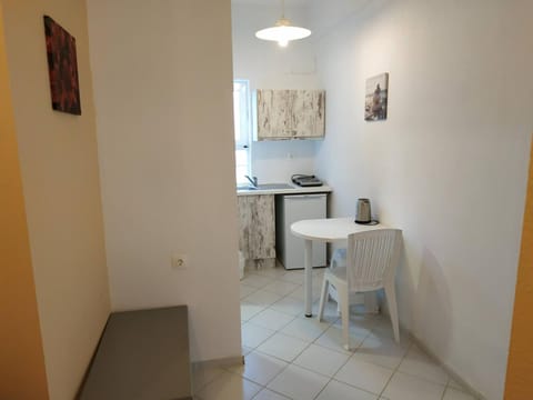 Seating area, kitchen